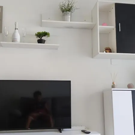 Paseo De Gracia - Lovely By The Sea!